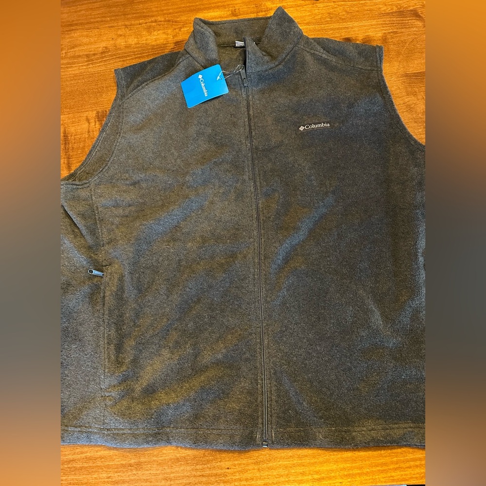 NWT Columbia Steens Mountain Vest